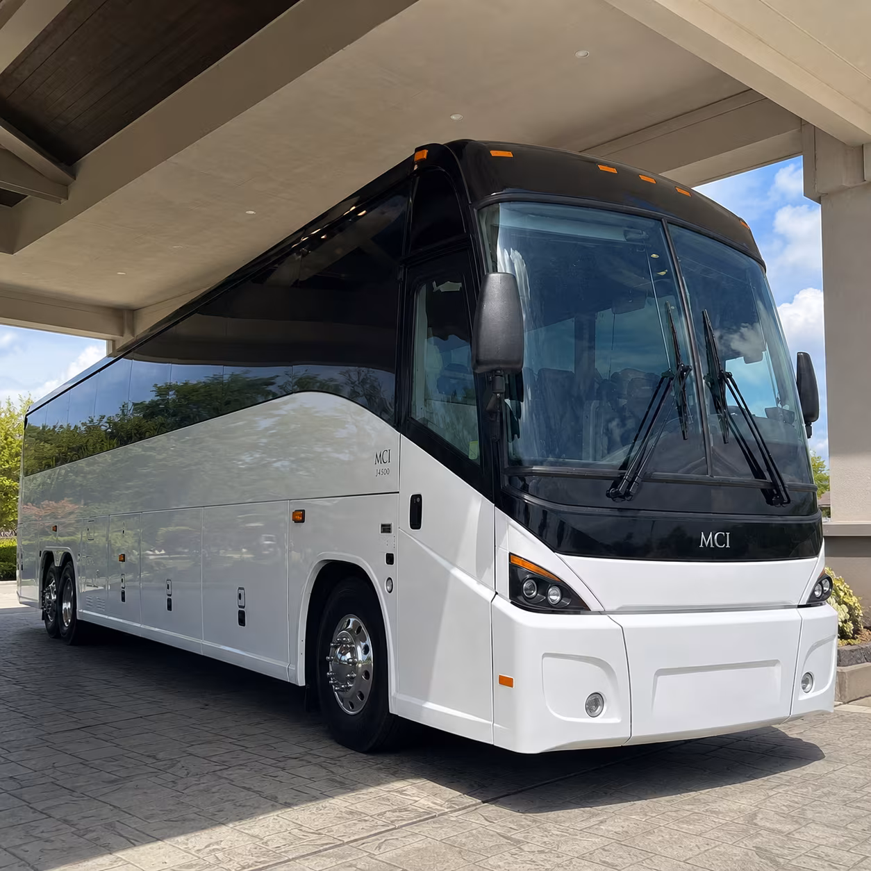 the bus type and amenities
